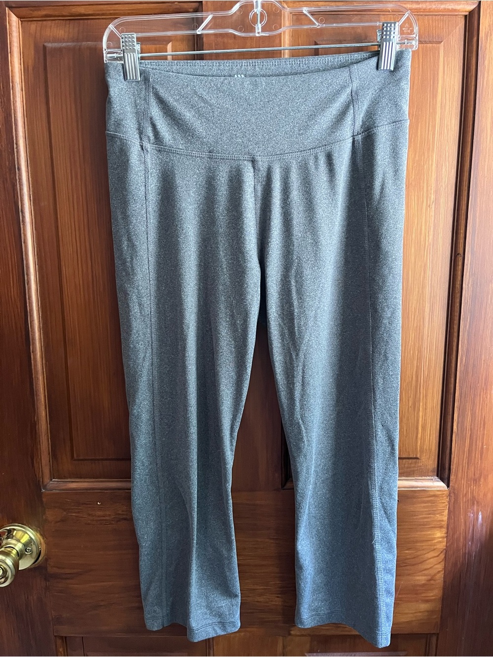 all in motion Women's Gray Cropped Leggings